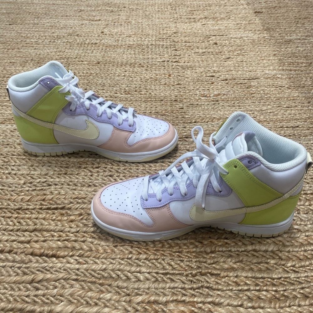 Nike Sneakers